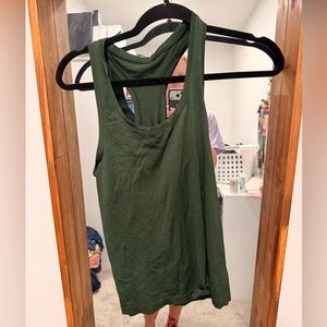 Swiftly tank hip length